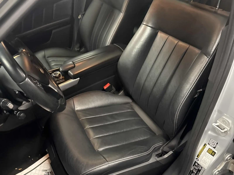 Mercedes-Benz E 400 4MATIC, снимка 10 - Автомобили и джипове - 53036939