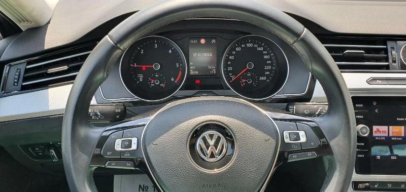 VW Passat, снимка 10 - Автомобили и джипове - 29371690