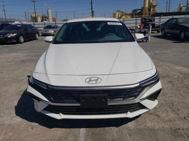 Hyundai Elantra SE, снимка 5 - Автомобили и джипове - 47437938