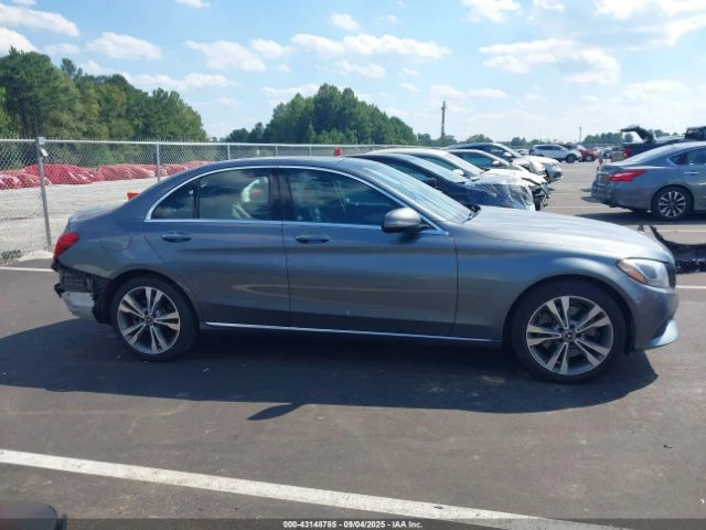 Mercedes-Benz C 300 4MATIC - изображение 8