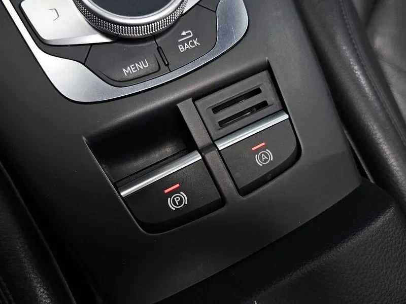 Audi A3 40 TFSI, снимка 15 - Автомобили и джипове - 55703333