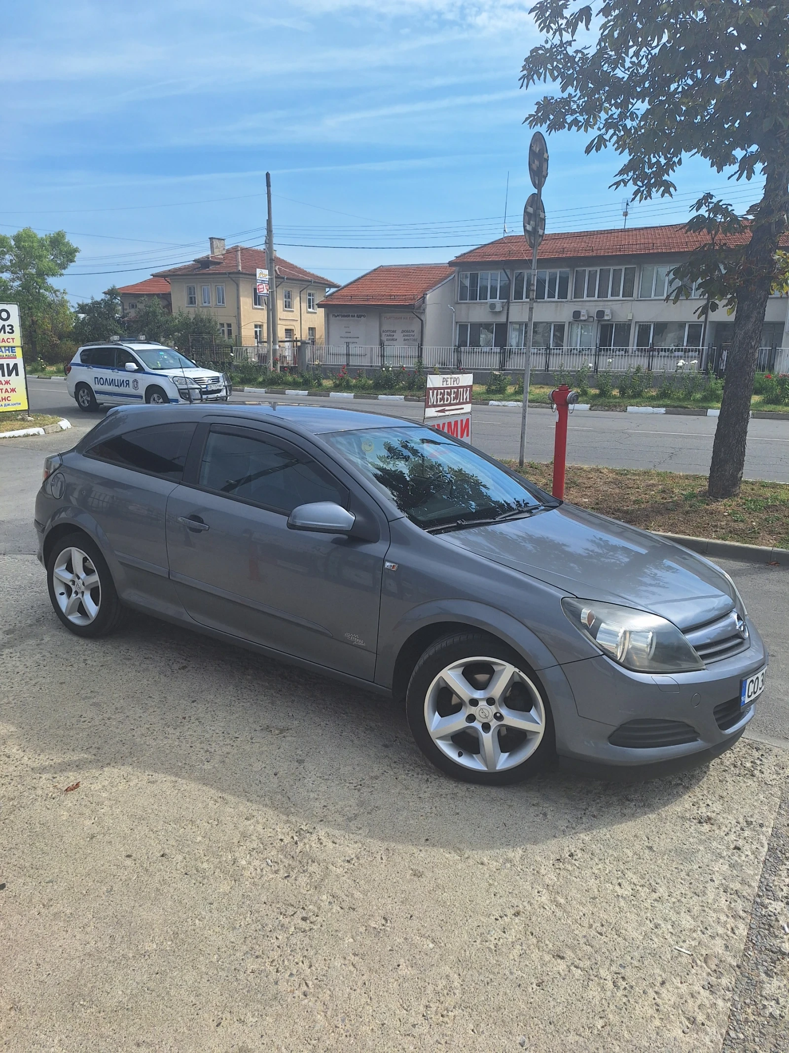 Opel Astra GTC, снимка 1