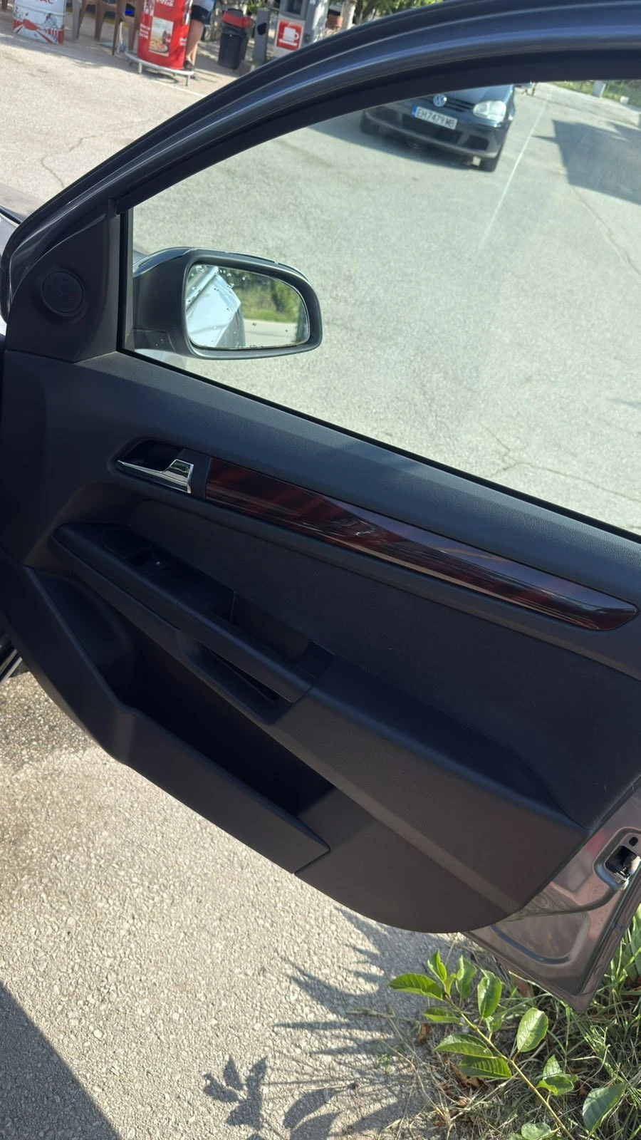 Opel Astra 1.6i Twinport Elegance - изображение 7