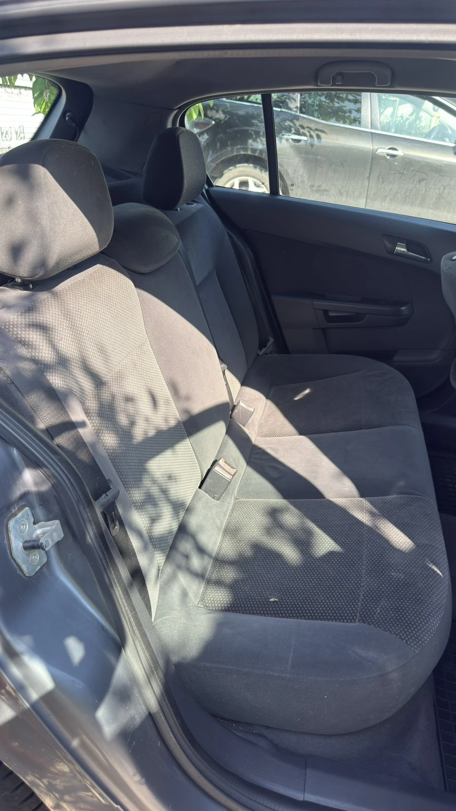 Opel Astra 1.6i Twinport Elegance - изображение 8