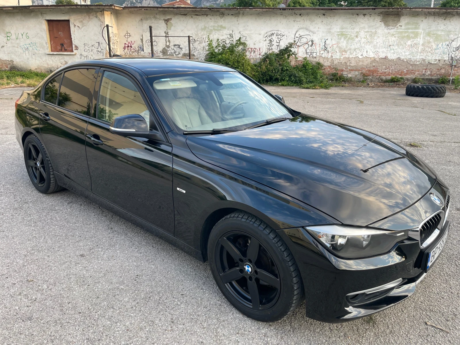 BMW 320 MODERN - изображение 6