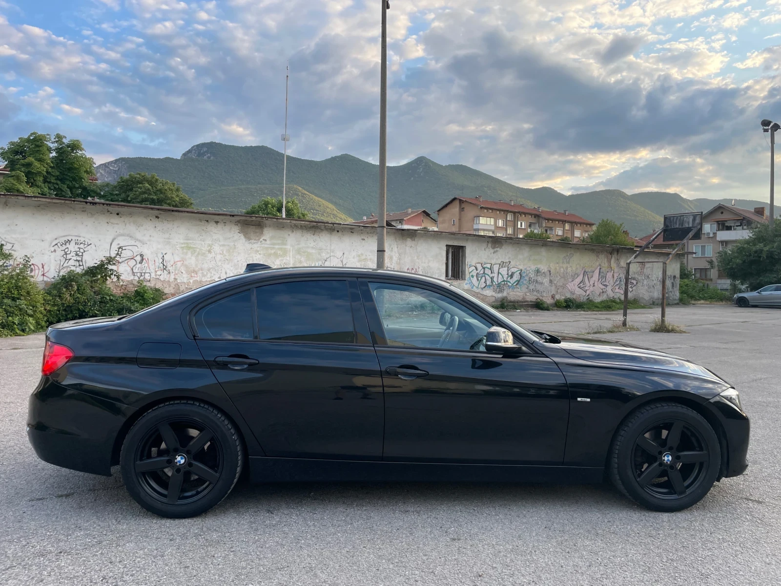 BMW 320 MODERN - изображение 5