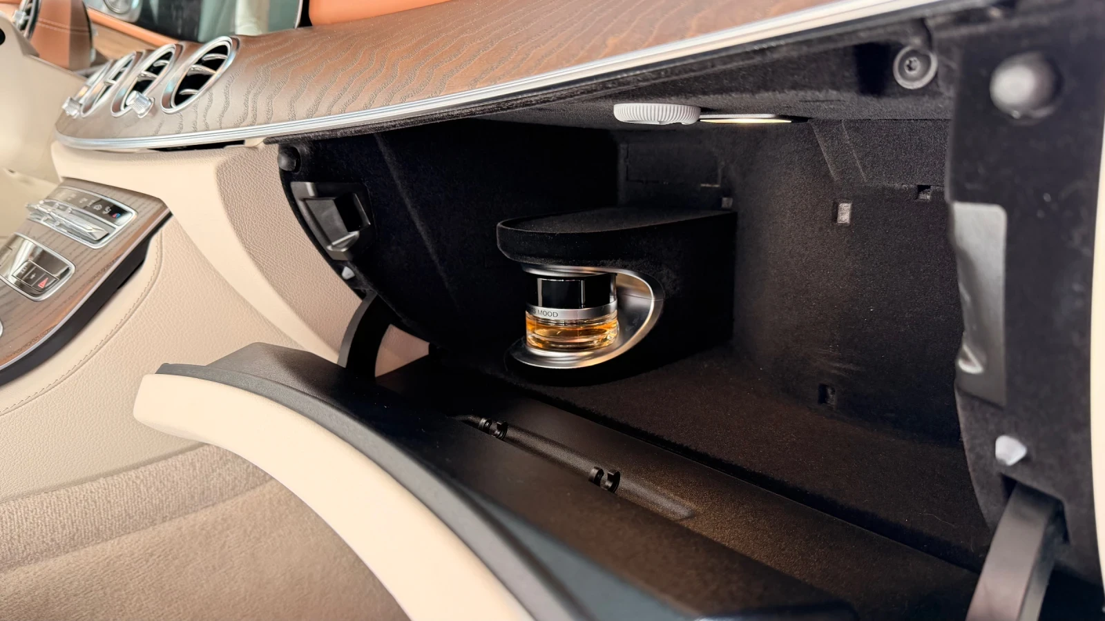 Mercedes-Benz E 400 d 4-MATIC;АБСОЛЮТНО ВСИЧКИ ЕКСТРИ, снимка 13 - Автомобили и джипове - 52280904