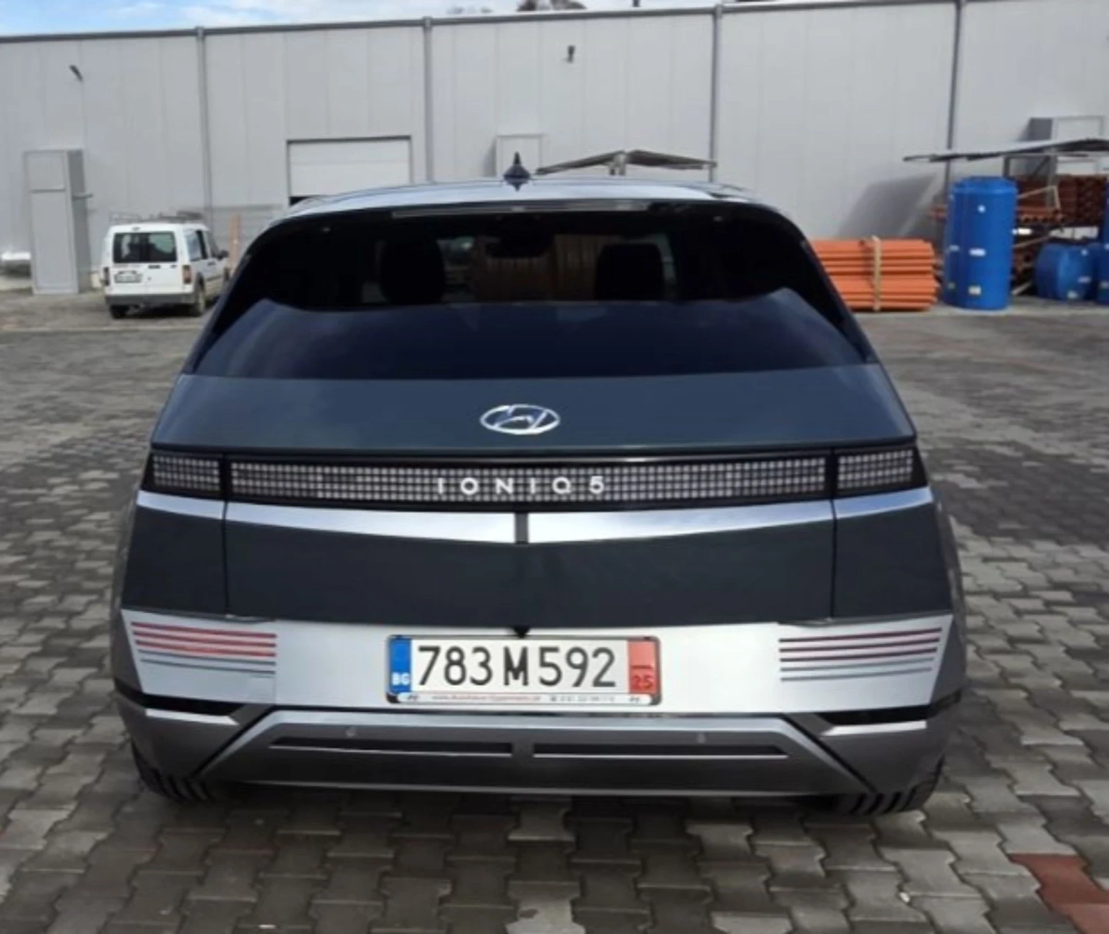 Hyundai Ioniq 5 Techniq/RWD/72, 6kwh/Сервизна книжка/SOH 100% - изображение 4