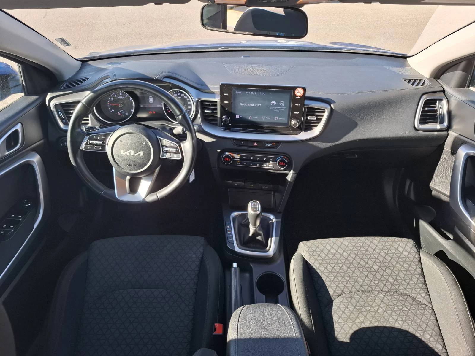 Kia Ceed 1.0 Турбо Гаранция - изображение 8