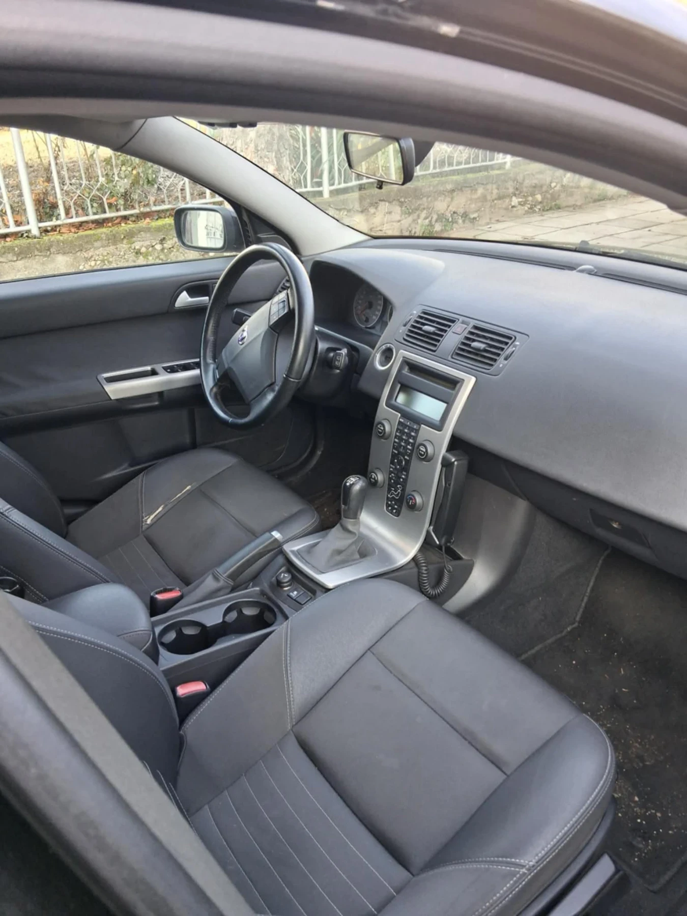 Volvo V50 Kombi - изображение 4