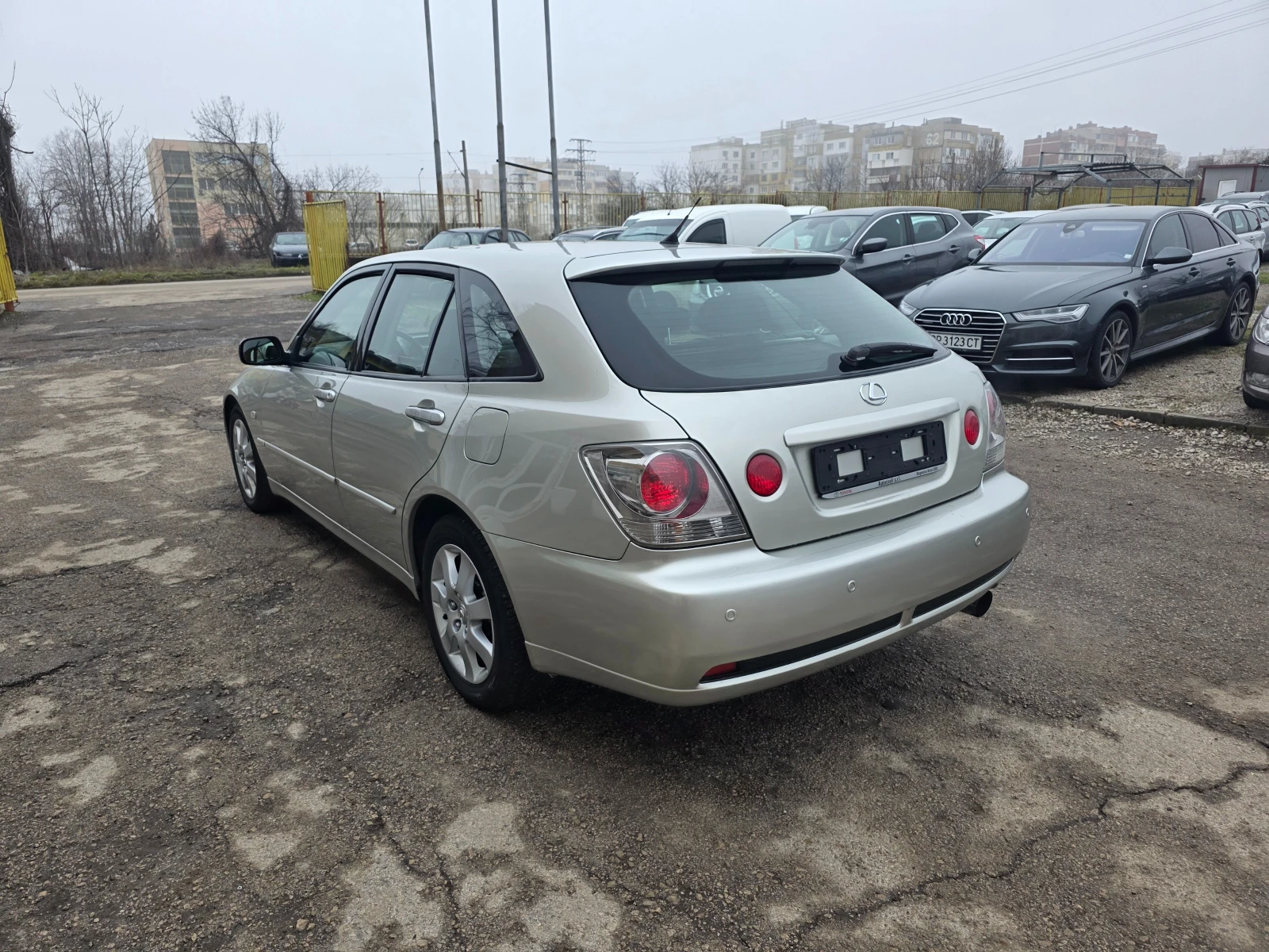 Lexus IS 200 2.0I ITALY  - изображение 7