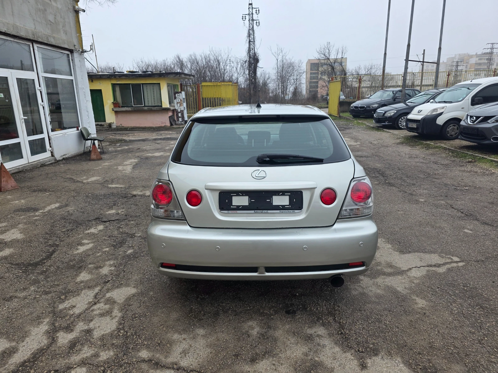 Lexus IS 200 2.0I ITALY  - изображение 6