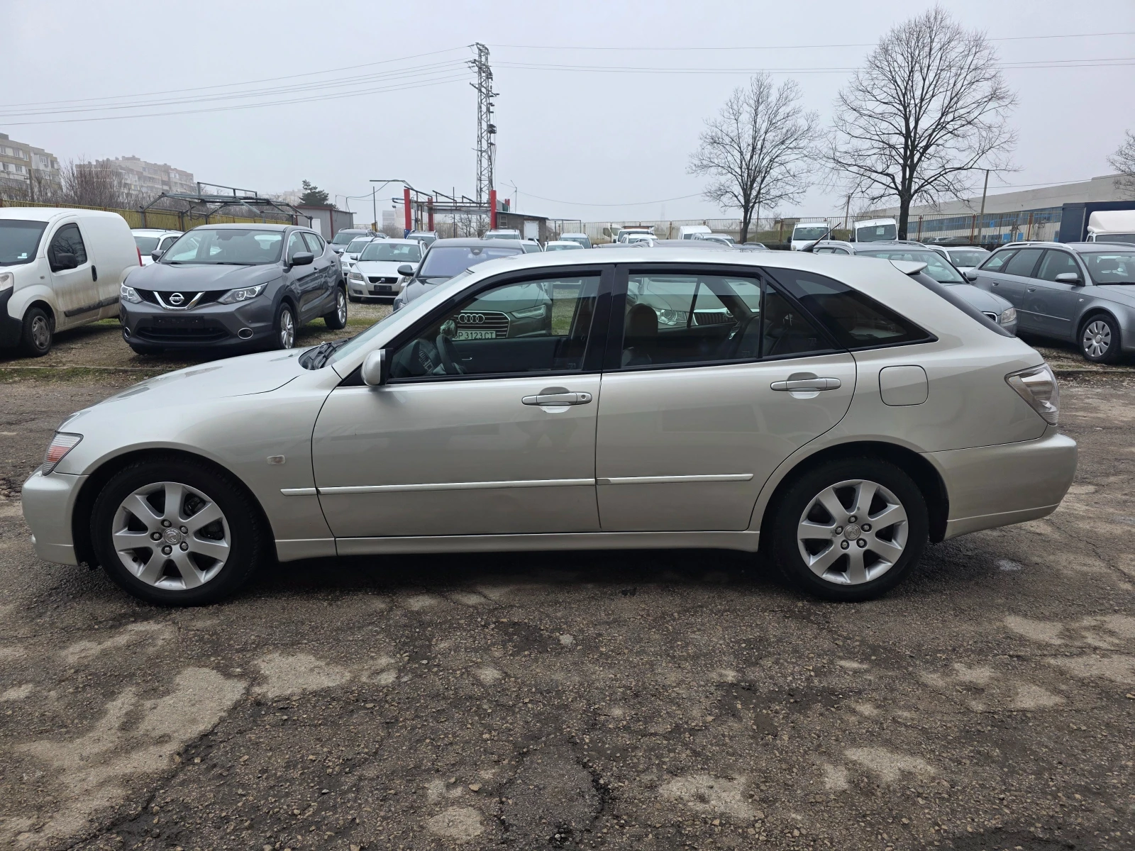 Lexus IS 200 2.0I ITALY  - изображение 8