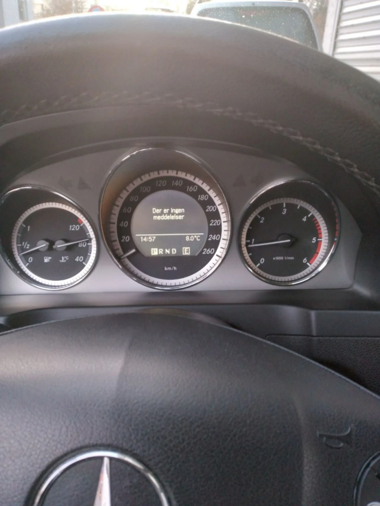 Mercedes-Benz 220, снимка 4 - Автомобили и джипове - 53897783