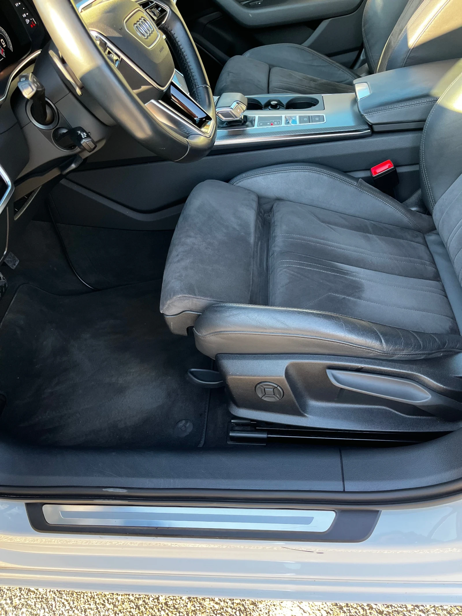 Audi A6 Avant 45 TDI SPORT Quattro, снимка 9 - Автомобили и джипове - 54401544