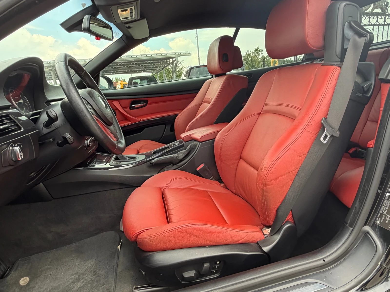 BMW 320 2.0D АВТОМАТ КАБРИО, снимка 9 - Автомобили и джипове - 55015830