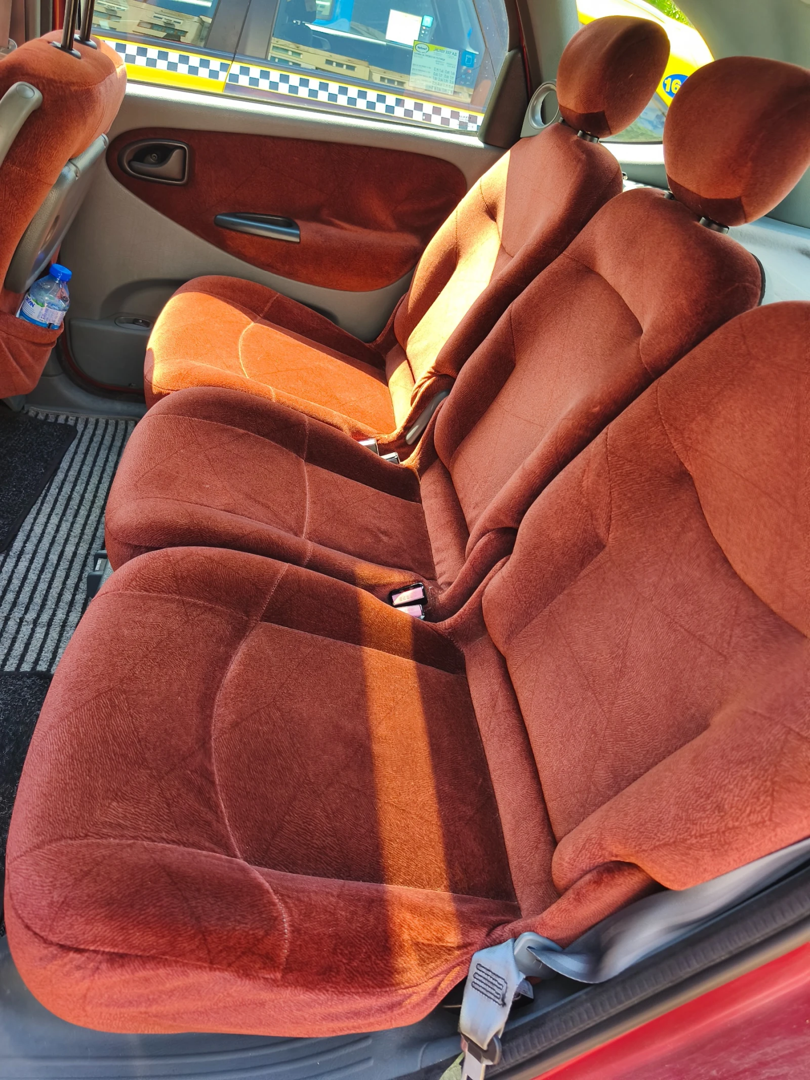 Renault Megane Scenic 1.6, снимка 7 - Автомобили и джипове - 55094192