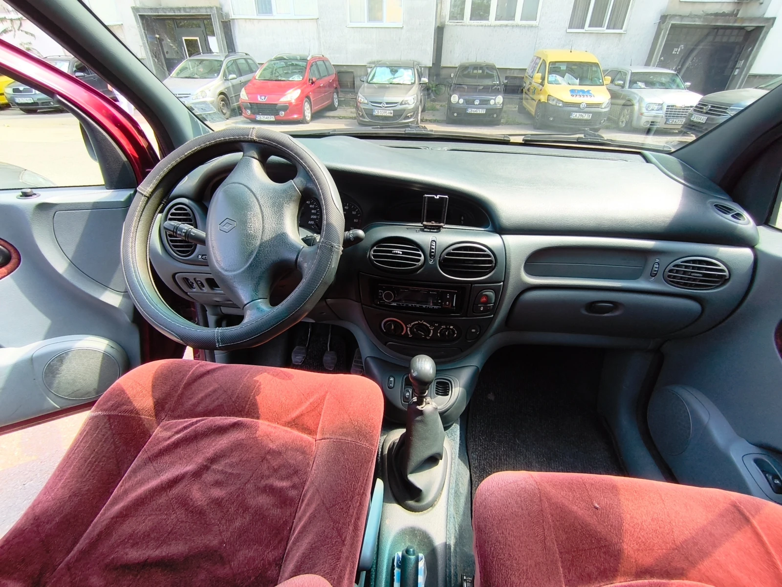 Renault Megane Scenic 1.6, снимка 6 - Автомобили и джипове - 55094192
