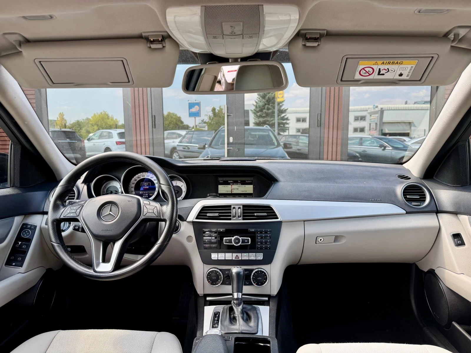 Mercedes-Benz C 250 Distronic* Blind Spot Assist* Harman/Kardon* ����� | Mobile.bg � ����������� 10