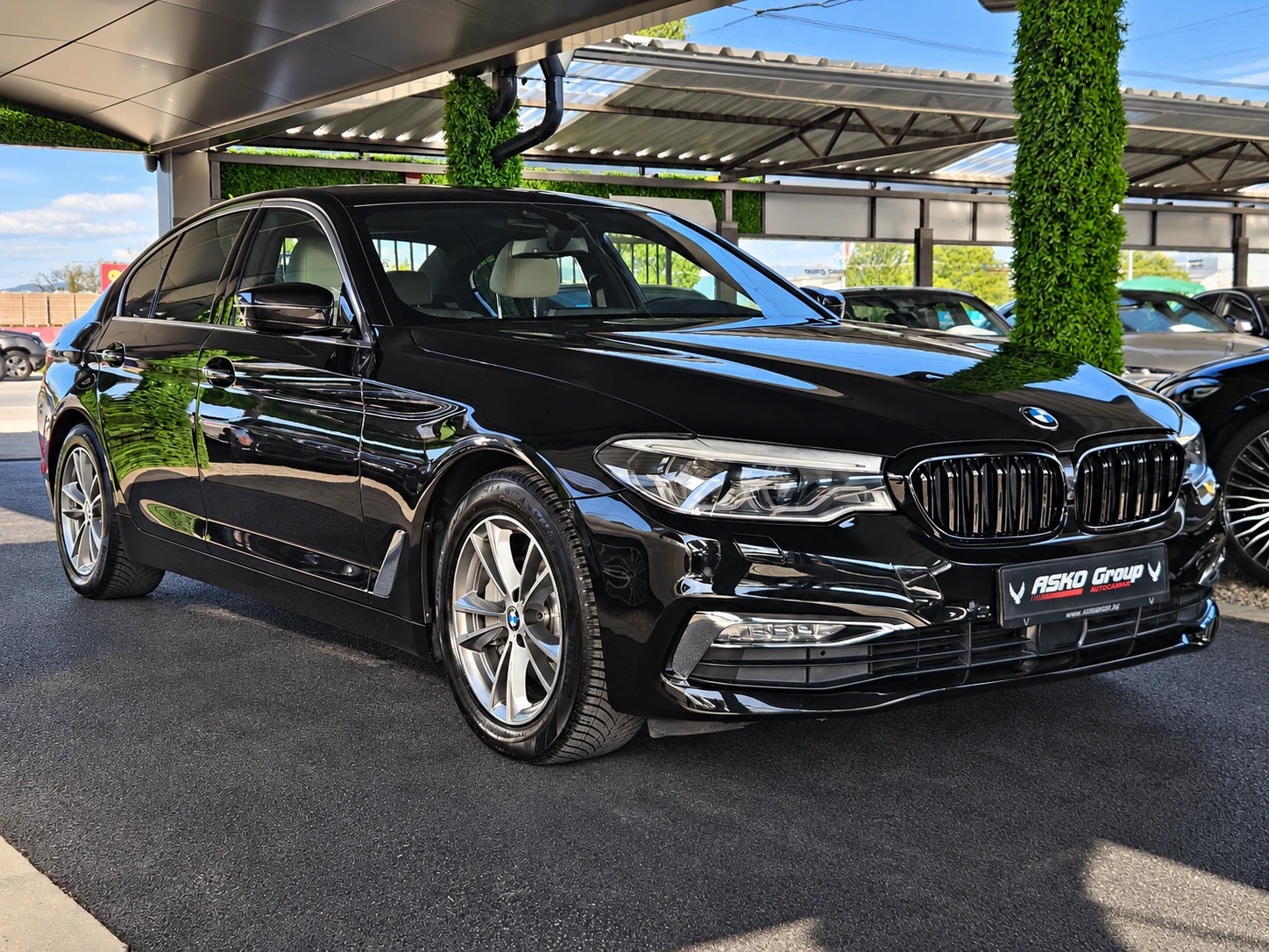 BMW 530 M/XD/LUXURY/TVx3/DIGITAL/HUD/DISTR/3DCAM/�������/L | Mobile.bg � ����������� 3