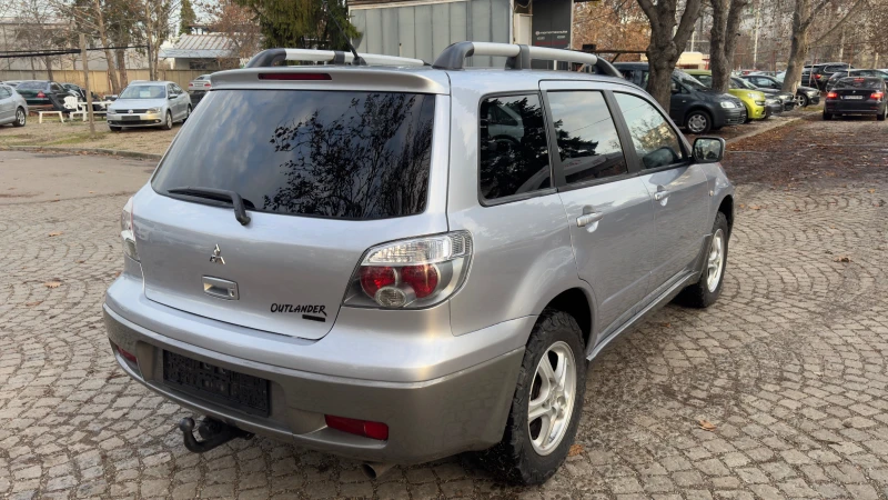 Mitsubishi Outlander 2.4i-АВТОМАТИК, снимка 5 - Автомобили и джипове - 48368903