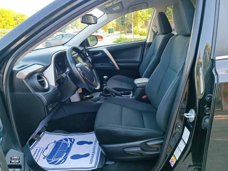Toyota Rav4 2.0i-151кс-ШВЕЙЦАРИЯ-РЪЧКА-6ск-4х4-NAVI, снимка 9 - Автомобили и джипове - 51239703