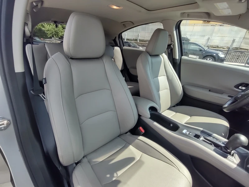 Honda Hr-v, снимка 12 - Автомобили и джипове - 52349043