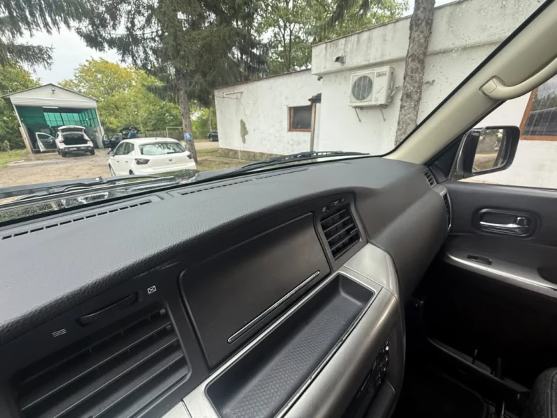 Nissan Patrol 3, 0 /БЕЗ РЪЖДА, снимка 8 - Автомобили и джипове - 52080996