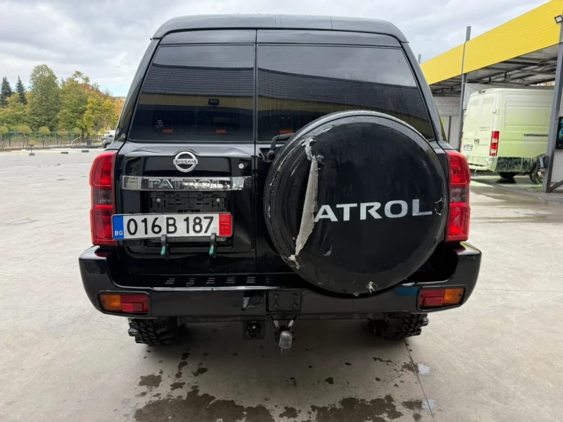 Nissan Patrol 3, 0 /БЕЗ РЪЖДА, снимка 4 - Автомобили и джипове - 52080996