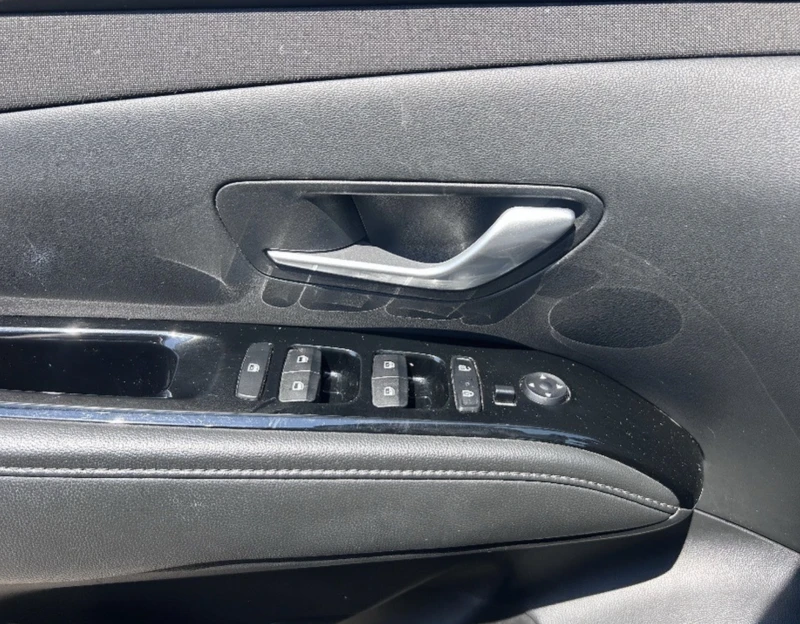 Hyundai Tucson SEL, снимка 9 - Автомобили и джипове - 52749542