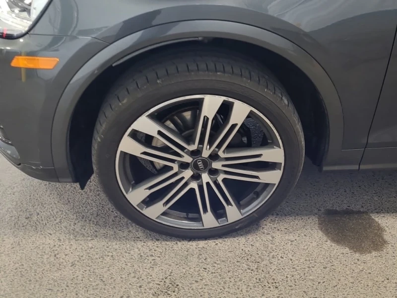 Audi SQ5 PROGRESSIV  CARFAX, снимка 6 - Автомобили и джипове - 52367868