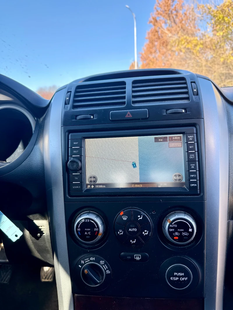 Suzuki Grand vitara Xenon* * Navi* * koja* * 4x4, снимка 10 - Автомобили и джипове - 52540074