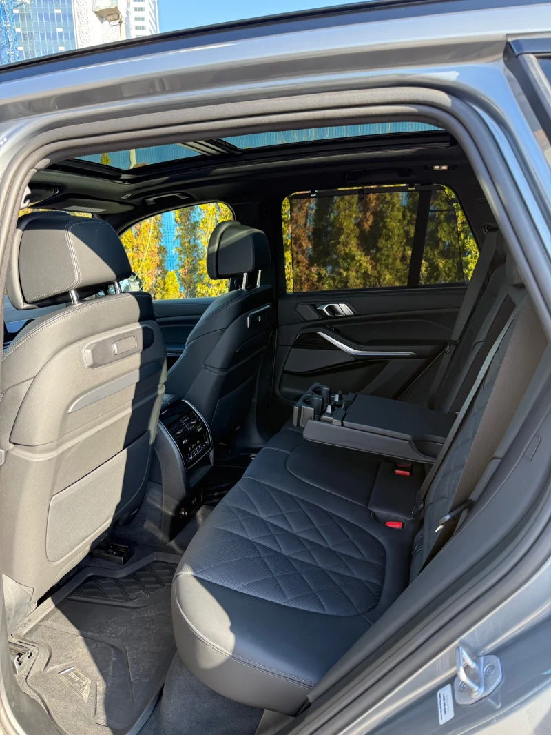 BMW X5 40i XDrive Shadow Edition 5000 km !!!, снимка 13 - Автомобили и джипове - 52858121