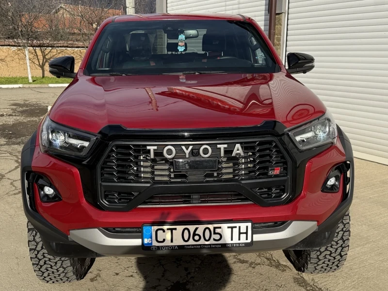 Toyota Hilux 2.8, снимка 3 - Автомобили и джипове - 52965550