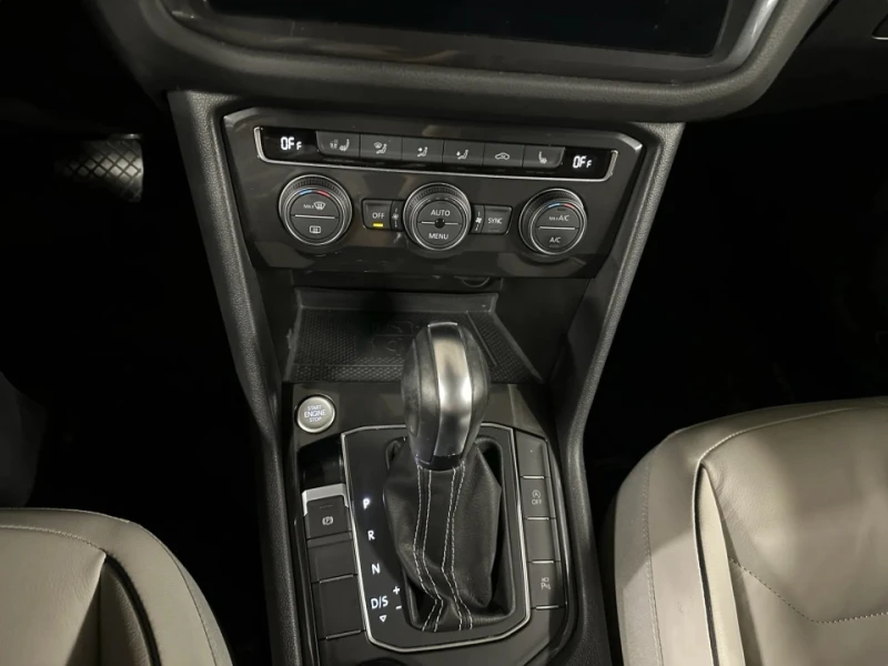 VW Tiguan * 4Motion SEL Premium R Line * CARFAX * ЦЕНА ДО БГ, снимка 15 - Автомобили и джипове - 53431432