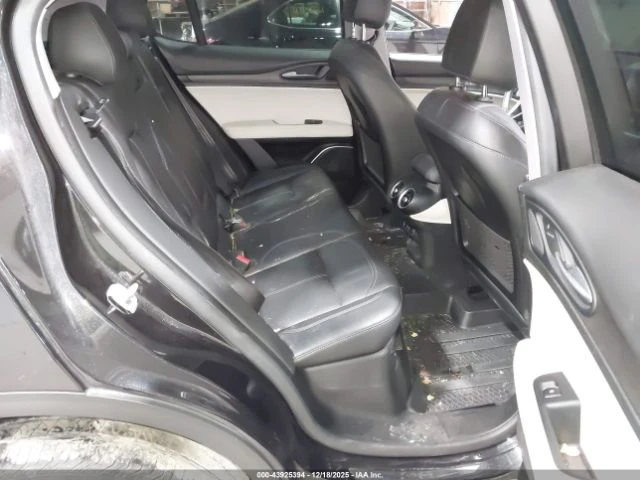 Alfa Romeo Stelvio Ti AWD 280кс * Възможност за Лизинг* , снимка 11 - Автомобили и джипове - 53038836