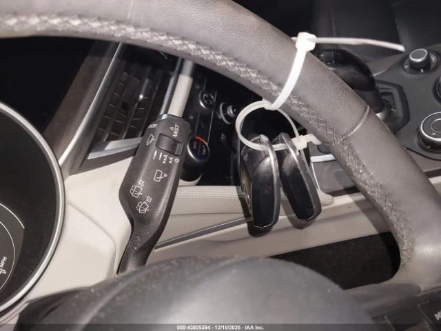 Alfa Romeo Stelvio Ti AWD 280кс * Възможност за Лизинг* , снимка 14 - Автомобили и джипове - 53038836