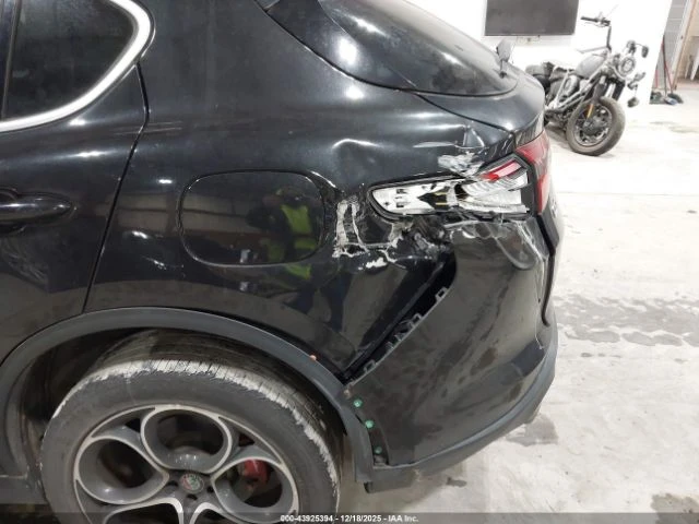 Alfa Romeo Stelvio Ti AWD 280кс * Възможност за Лизинг* , снимка 9 - Автомобили и джипове - 53038836