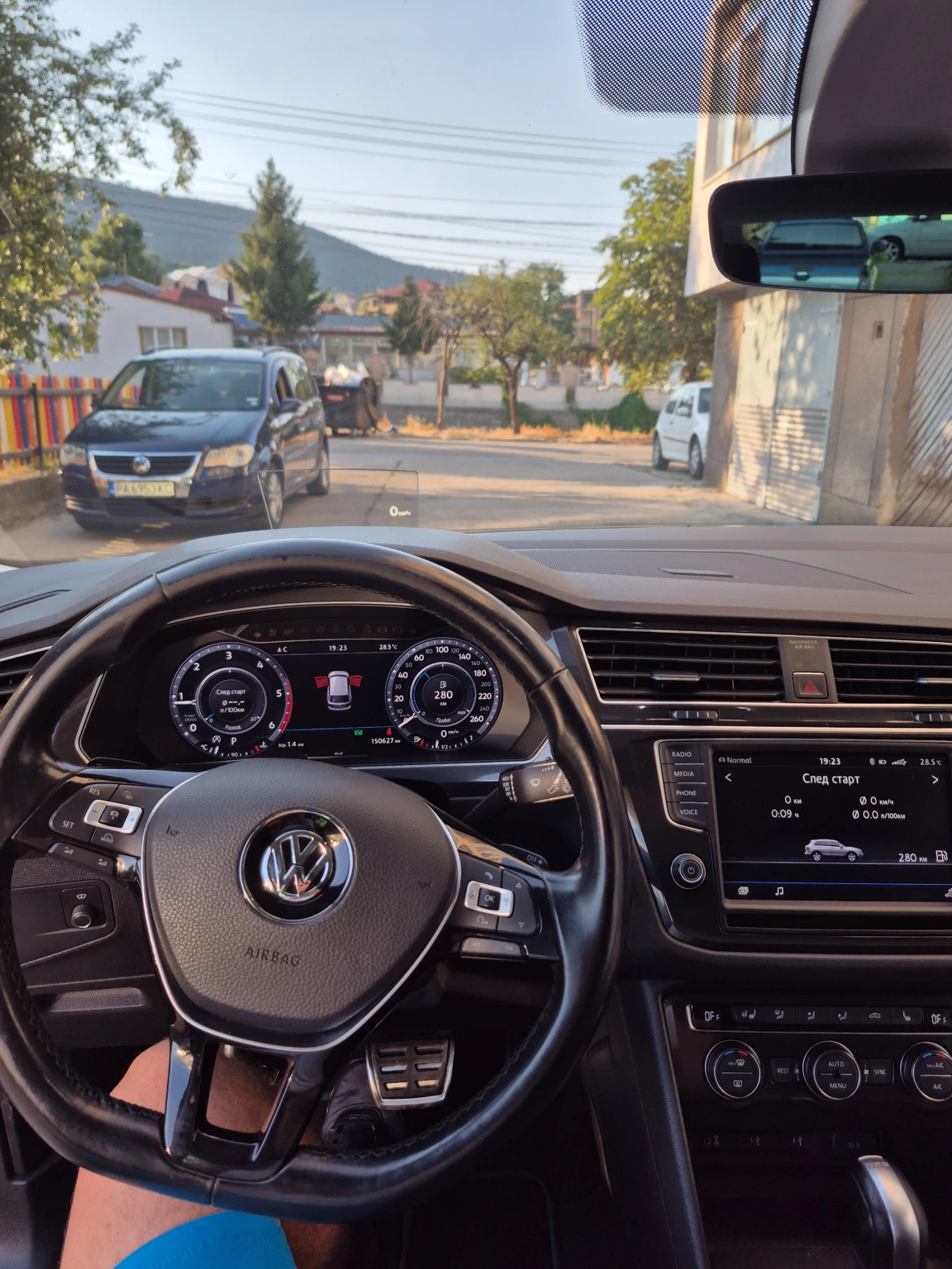VW Tiguan 2.0 TDI 4x4 240 к.с Регистрирана !  - изображение 7