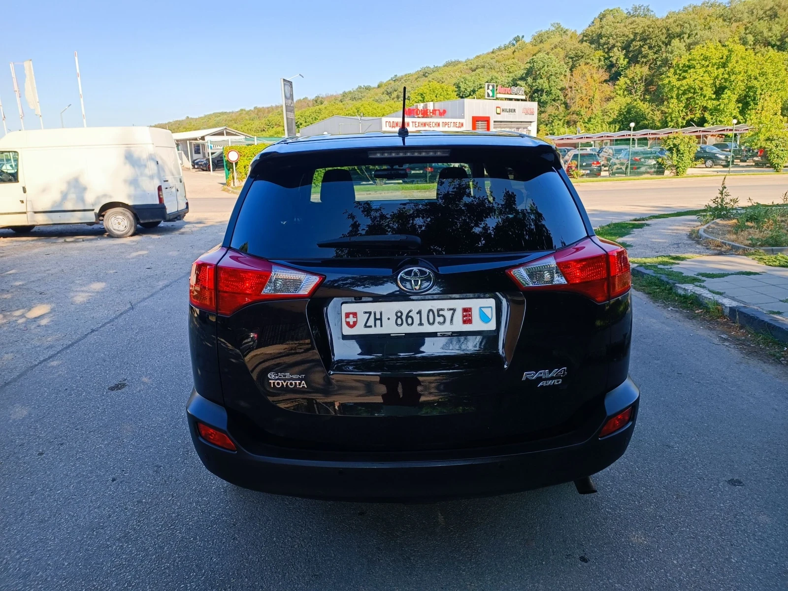Toyota Rav4 2.0i-151кс-ШВЕЙЦАРИЯ-РЪЧКА-6ск-4х4-NAVI - изображение 4