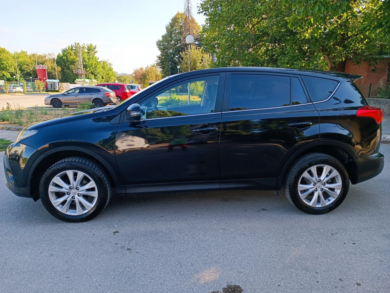 Toyota Rav4 2.0i-151кс-ШВЕЙЦАРИЯ-РЪЧКА-6ск-4х4-NAVI - изображение 6