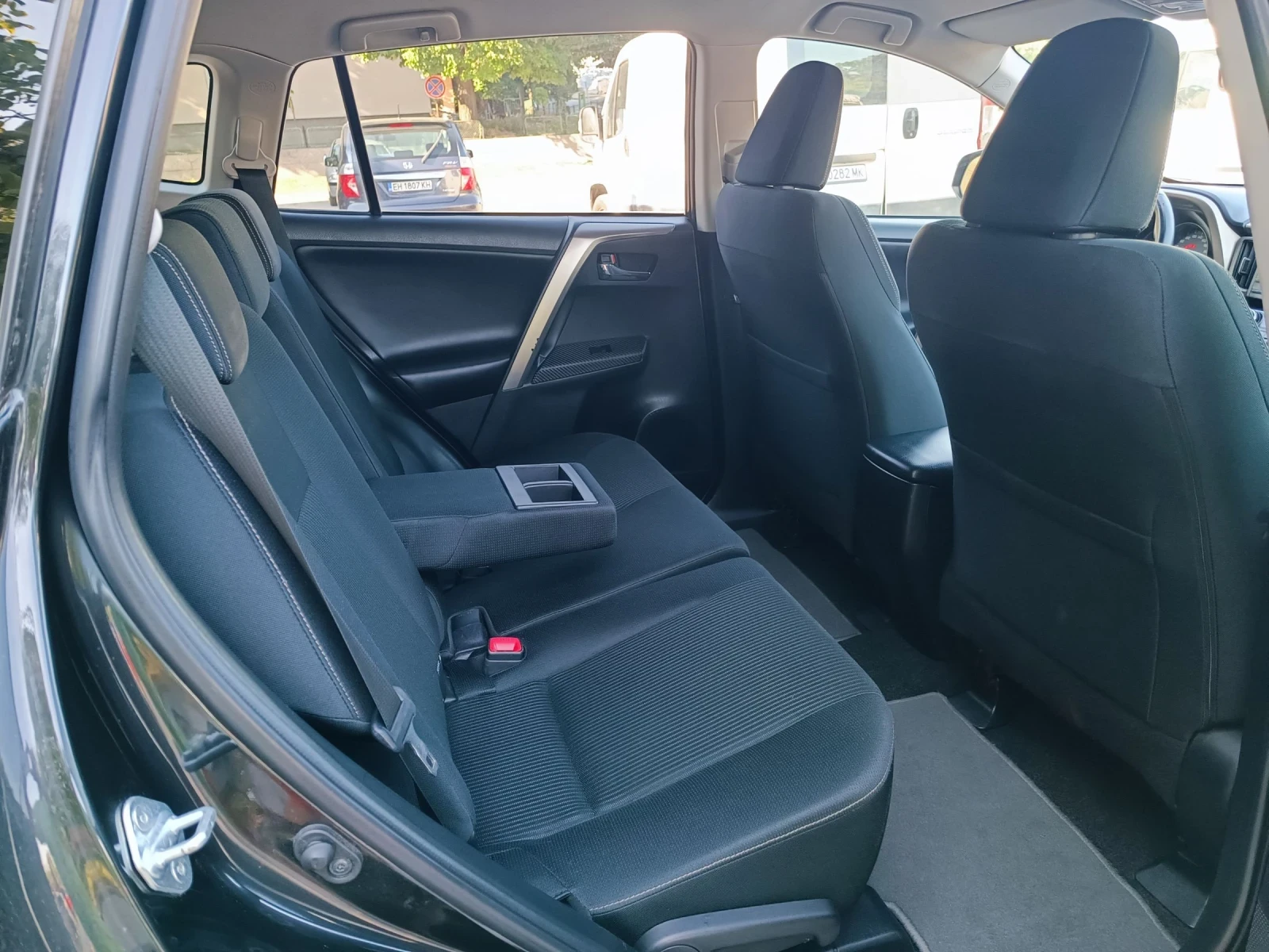 Toyota Rav4 2.0i-151��-���������-�����-6��-4�4-NAVI | Mobile.bg � ����������� 11