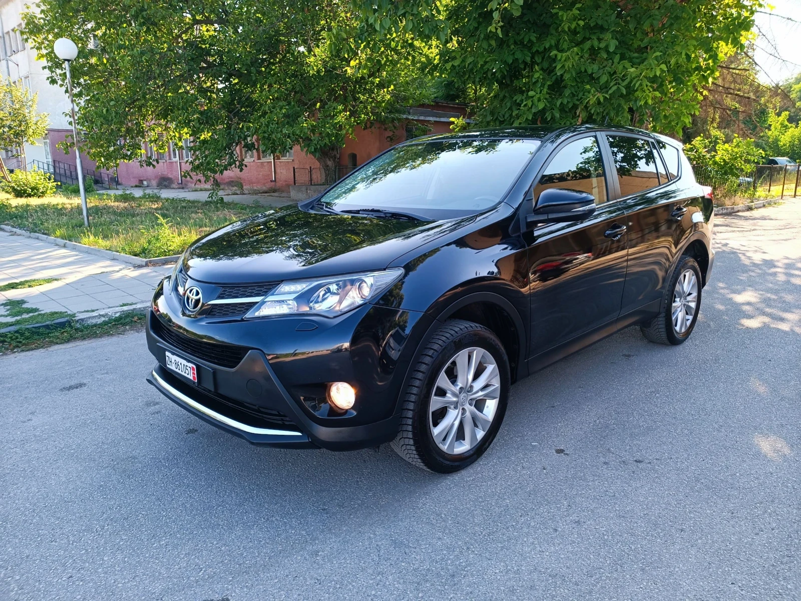Toyota Rav4 2.0i-151кс-ШВЕЙЦАРИЯ-РЪЧКА-6ск-4х4-NAVI - изображение 7