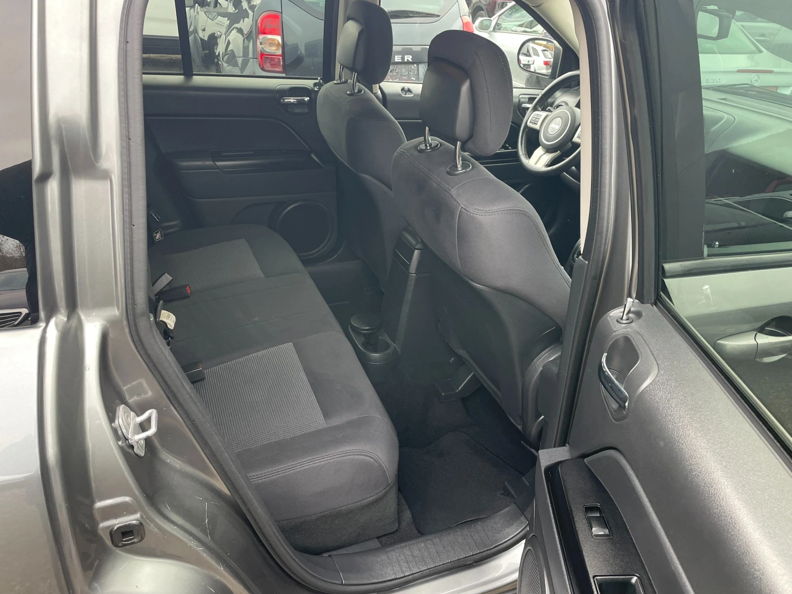 Jeep Compass    4x4 | Mobile.bg   13