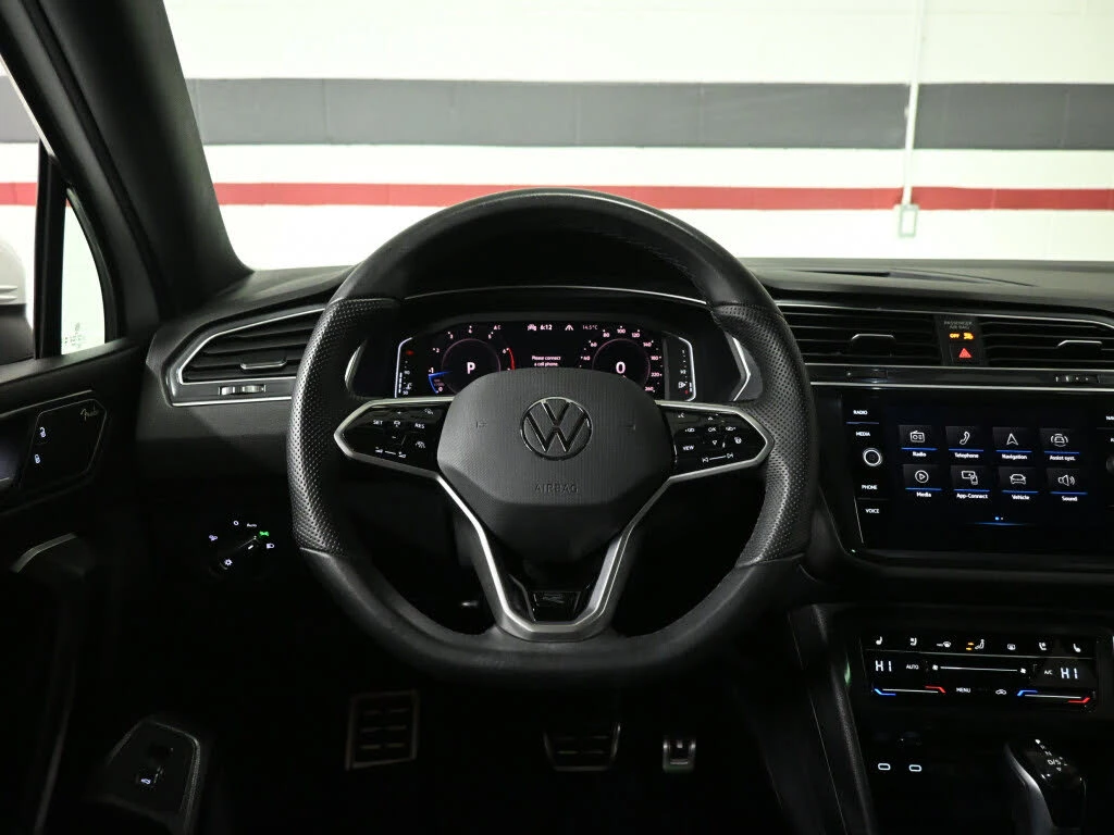 VW Tiguan Highline R-Line* 4Motion* АвтоКредит* (ЦЕНА ДО БГ) - изображение 8