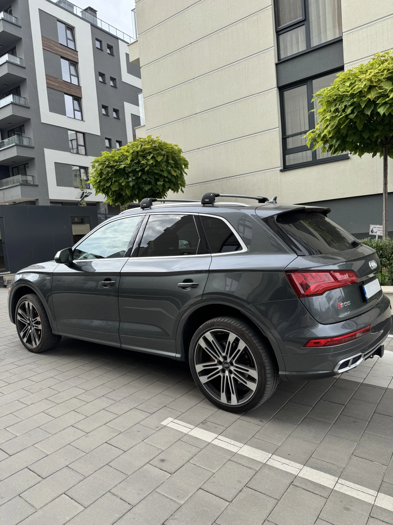 Audi SQ5 Prestige, снимка 5 - Автомобили и джипове - 54015912