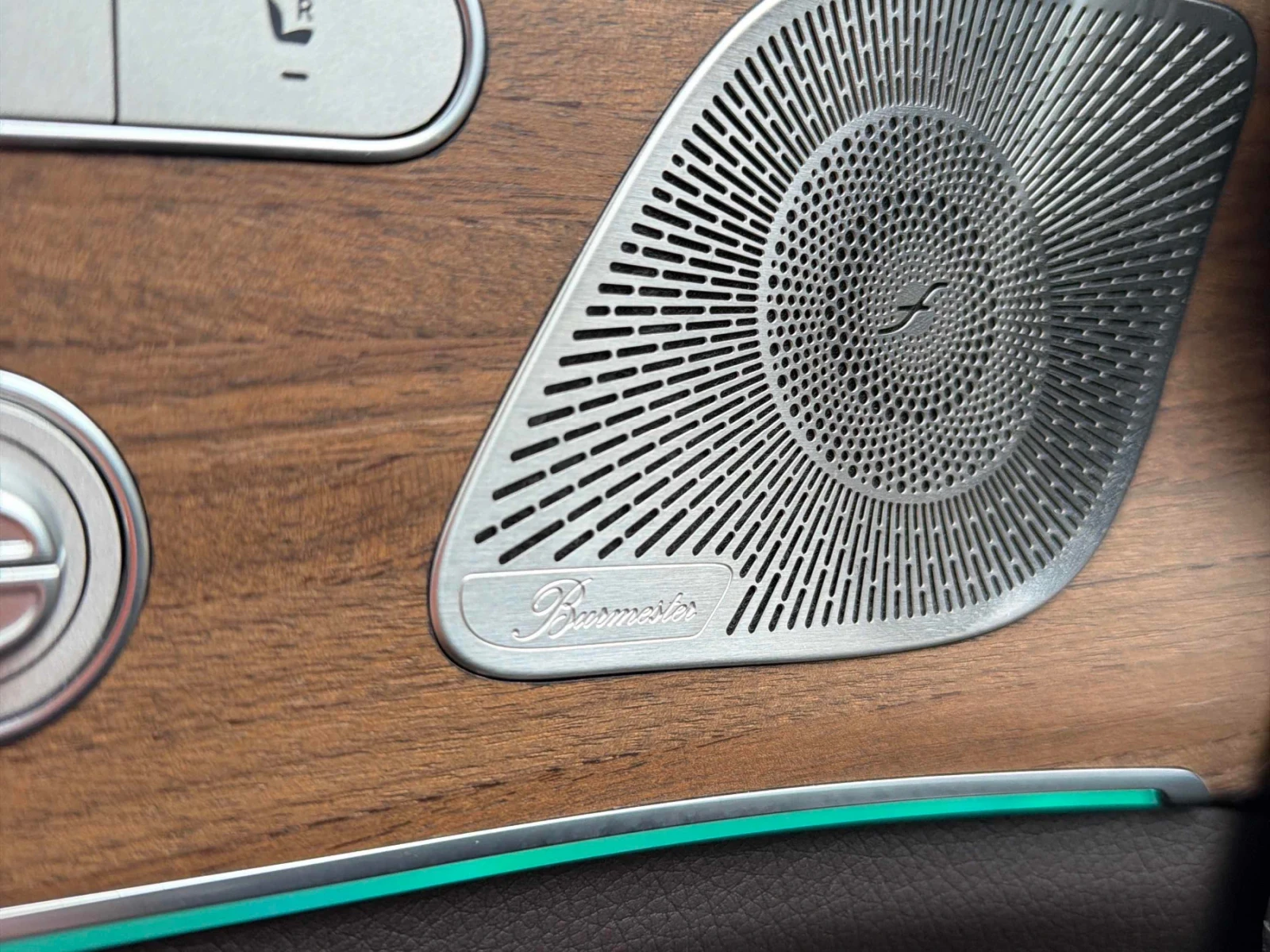 Mercedes-Benz GLE 350 CAR FAX * АВТО КРЕДИТ * ЦЕНА ДО БГ * BURMASTER * , снимка 9 - Автомобили и джипове - 54034618