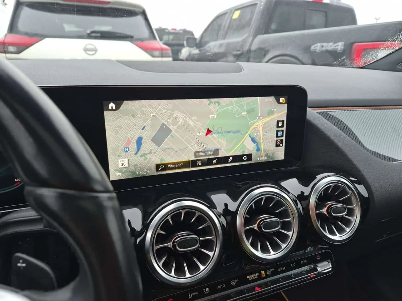 Mercedes-Benz GLA * 250 * CARFAX * ЦЕНА ДО БГ, снимка 9 - Автомобили и джипове - 54139018