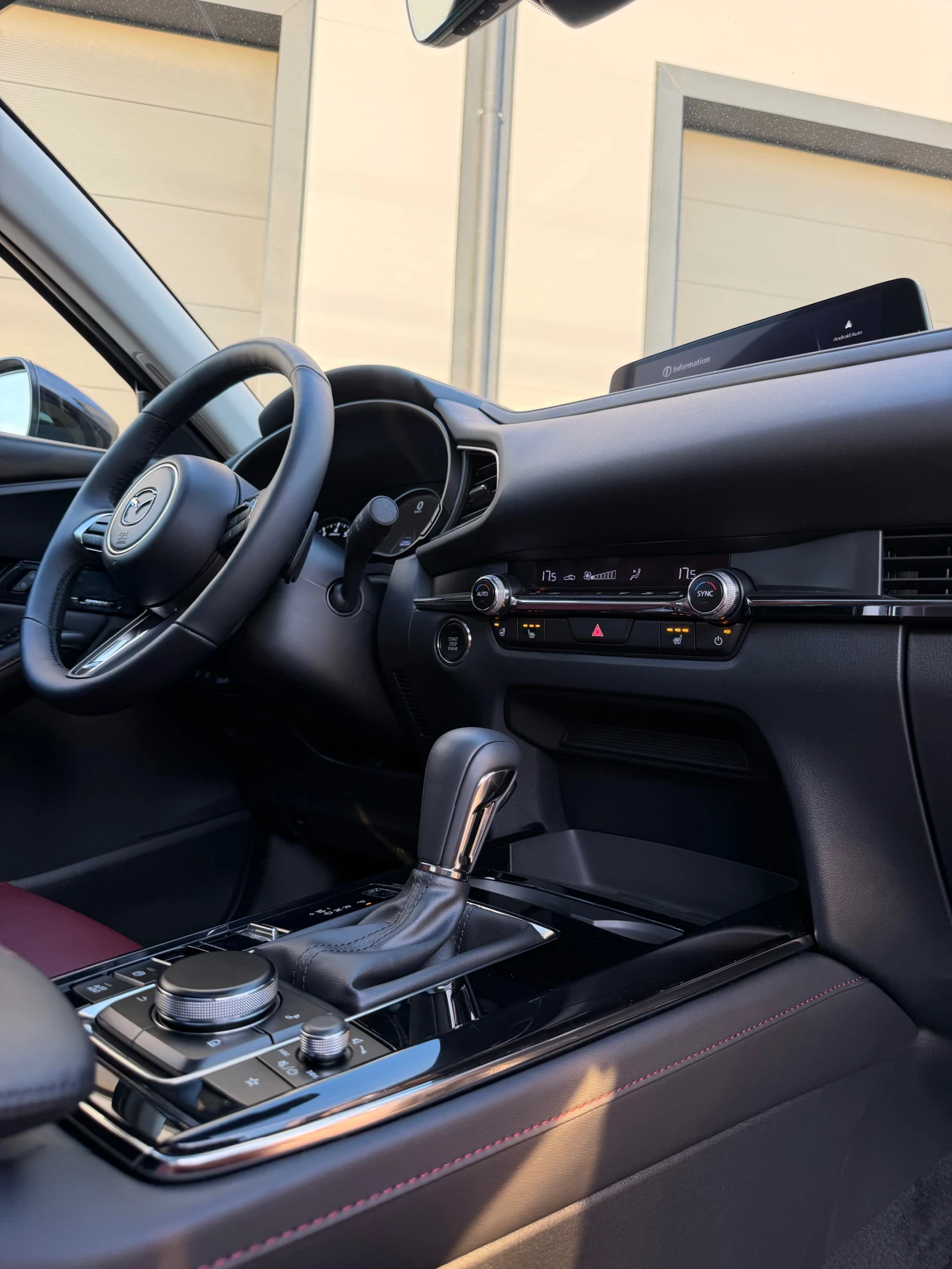 Mazda CX-30 * S Premium* 2.5 AWD * (НОВА)* , снимка 15 - Автомобили и джипове - 54677640