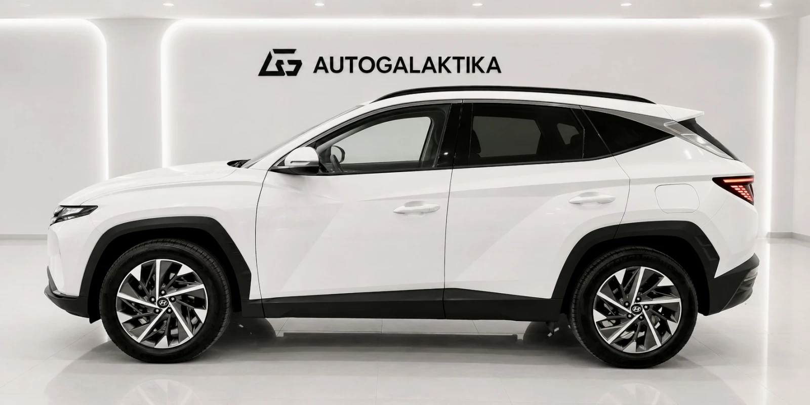 Hyundai Tucson 1.6 CRDi 4x4 Автоматик, снимка 11 - Автомобили и джипове - 55872909